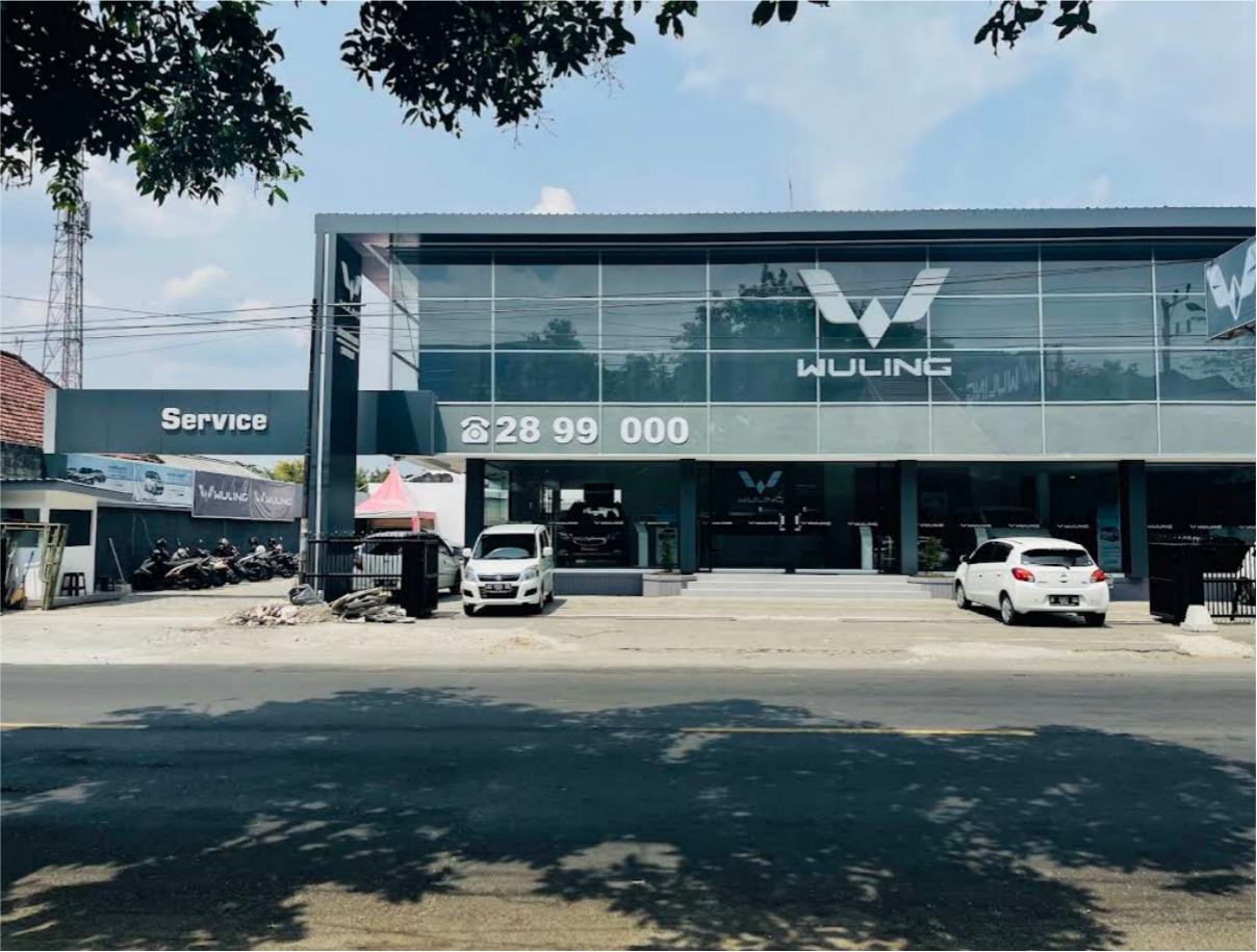 Foto 3 Wuling Perdana Kediri & Anggi